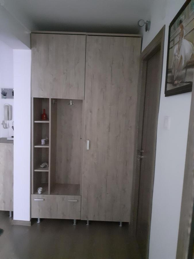 Apartament Particular Ramnicu Valcea Exterior foto